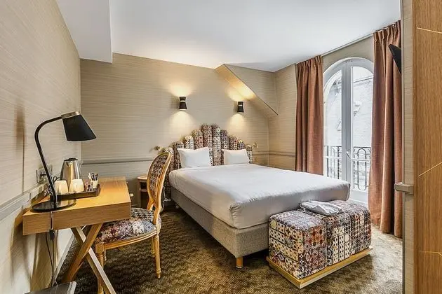 Deluxe Tek Büyük Yataklı Oda
