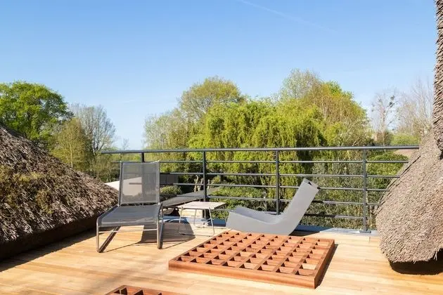 Büyük Yataklı Tek Kişilik Oda