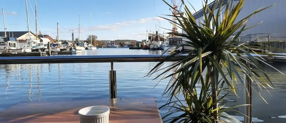 La Mare One (Private Houseboat)
