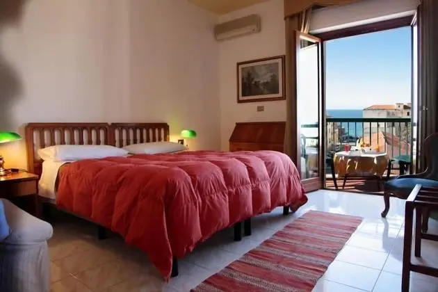 Superior Dört Kişilik Oda, Balkon, Deniz Manzaralı