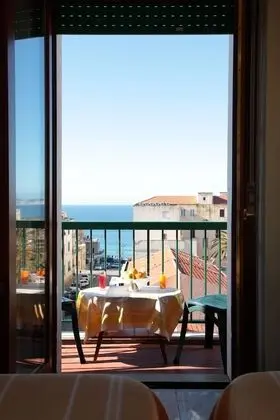 Superior Dört Kişilik Oda, Balkon, Deniz Manzaralı