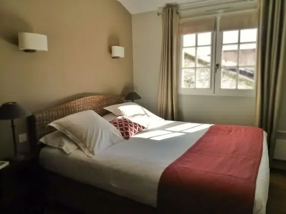 Comfort Tek Büyük Yataklı Oda, Avlu Manzaralı