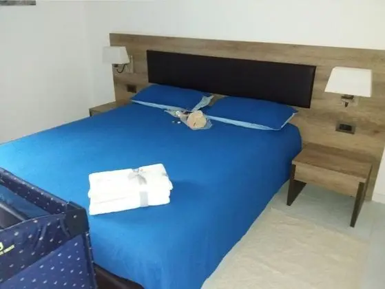 Tek Büyük veya İki Ayrı Yataklı Oda (Ravaccione)