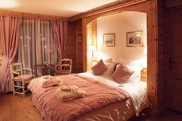 Classic Tek Büyük Yataklı Oda (Marmotte)