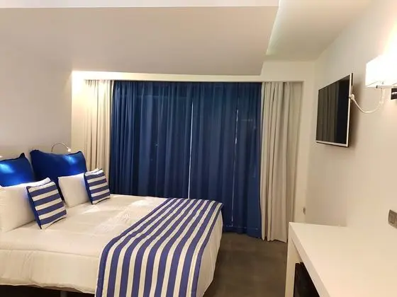 Suit Sea View