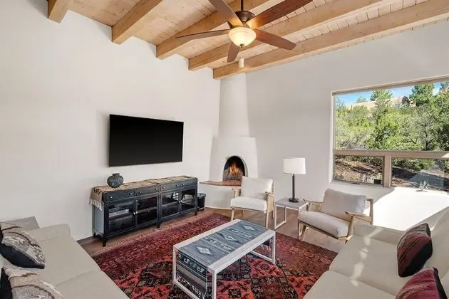 Ev (La Marta - Spacious and Contemporary,)