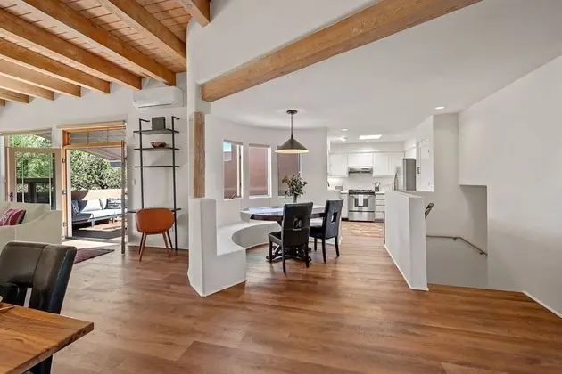 Ev (La Marta - Spacious and Contemporary,)