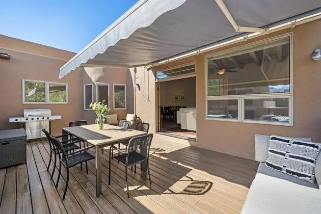 Ev (La Marta - Spacious and Contemporary,)