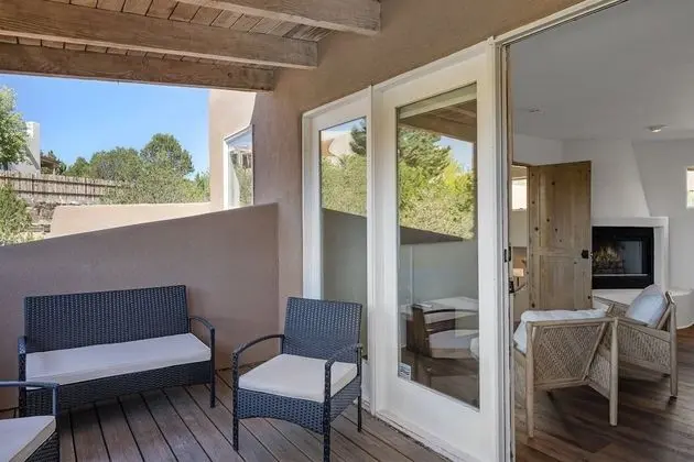 Ev (La Marta - Spacious and Contemporary,)