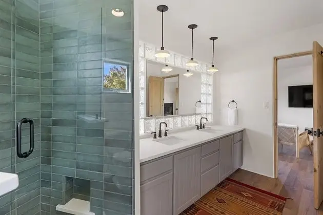 Ev (La Marta - Spacious and Contemporary,)