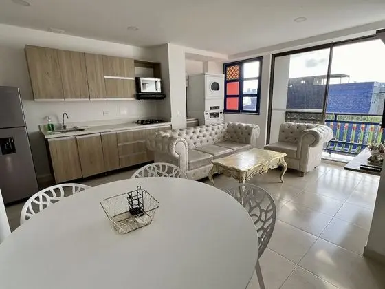 Superior Apart Daire, 2 Yatak Odası, Balkon, Göl Kenarı