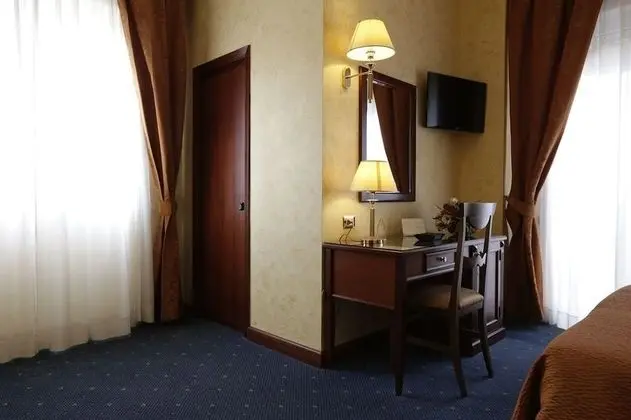 Tek Büyük veya İki Ayrı Yataklı Oda