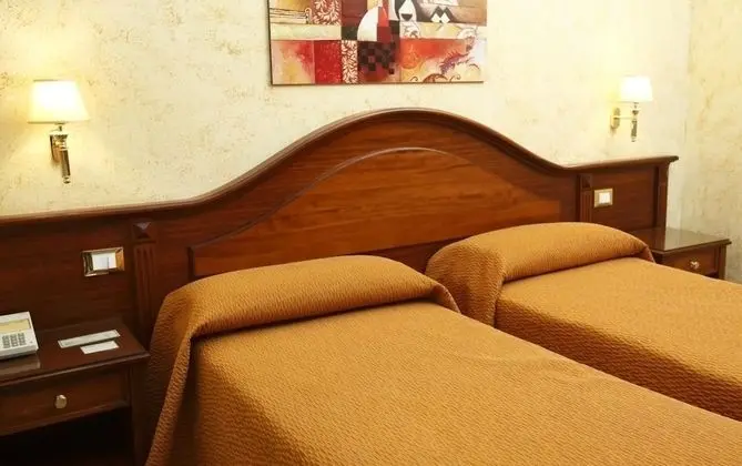 Tek Büyük veya İki Ayrı Yataklı Oda