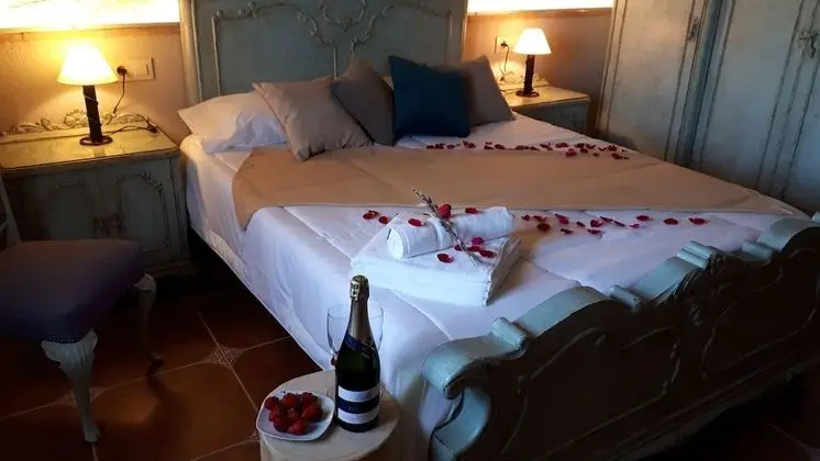 Romantic Tek Büyük Yataklı Oda, 1 Büyük (Queen) Boy Yatak, Havuz Manzaralı