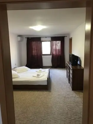 Standard Stüdyo, Bahçe Manzaralı