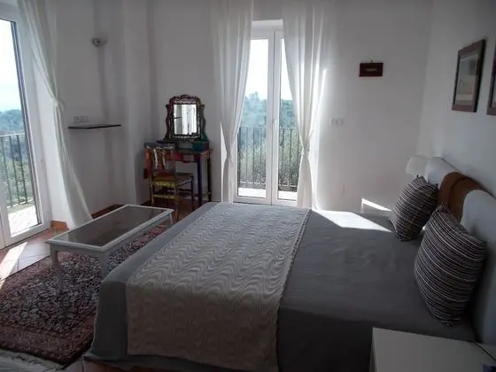 Üç Kişilik Oda