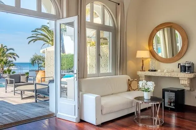 Junior Süit, Sıcak Su Küveti, Deniz Manzaralı