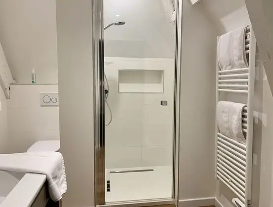 Comfort Tek Büyük Yataklı Oda (Hortense)