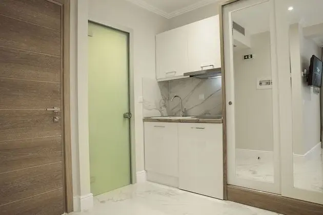 Comfort Tek Büyük Yataklı Oda