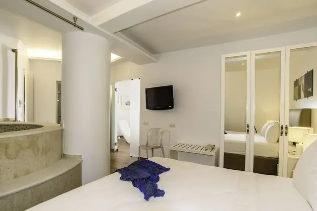 Honeymoon Süit, Sıcak Su Küveti