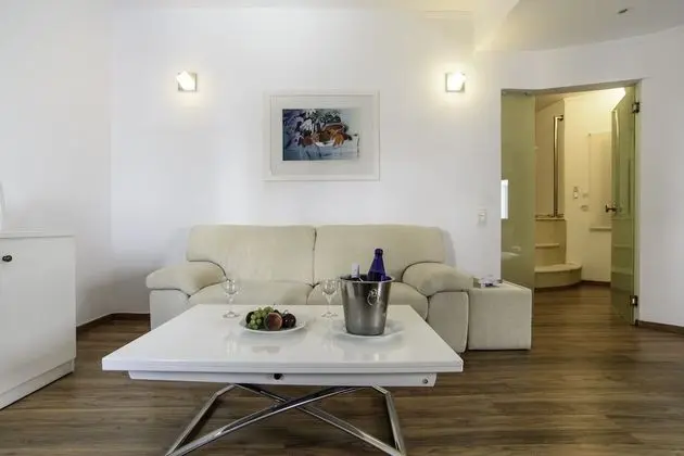Honeymoon Süit, Sıcak Su Küveti