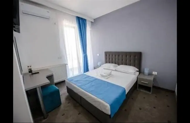 Basic Tek Büyük Yataklı Oda, 1 Büyük (Queen) Boy Yatak