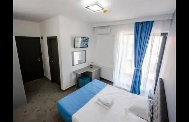 Tek Büyük Yataklı Oda, Balkon