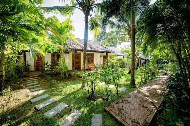 Family Bungalov, Bahçe Manzaralı (2 King Beds)