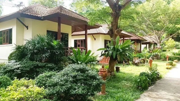 Garden View Bungalow