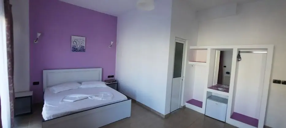Panoramic Tek Büyük Yataklı Oda