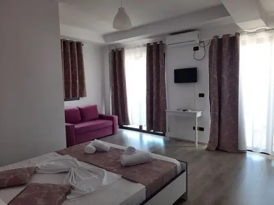 Panoramic Tek Büyük Yataklı Oda