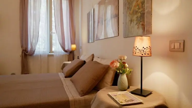 Basic Büyük Yataklı Tek Kişilik Oda, Avlu Manzaralı