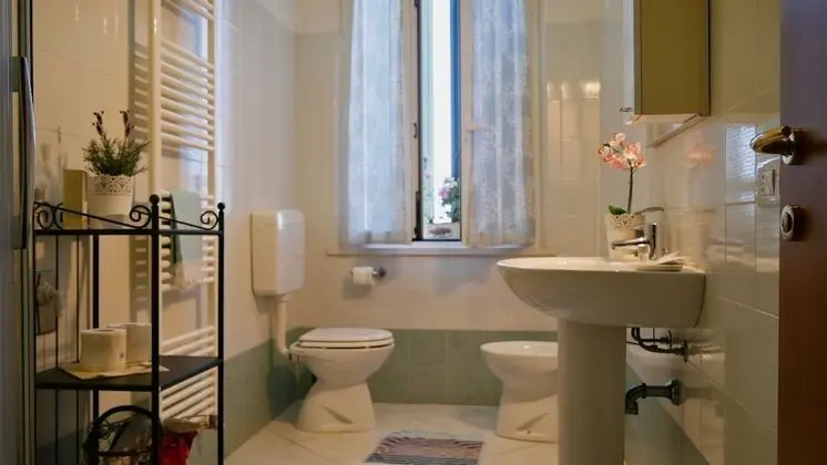 Basic Büyük Yataklı Tek Kişilik Oda, Avlu Manzaralı