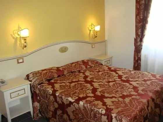 Standard Üç Kişilik Oda