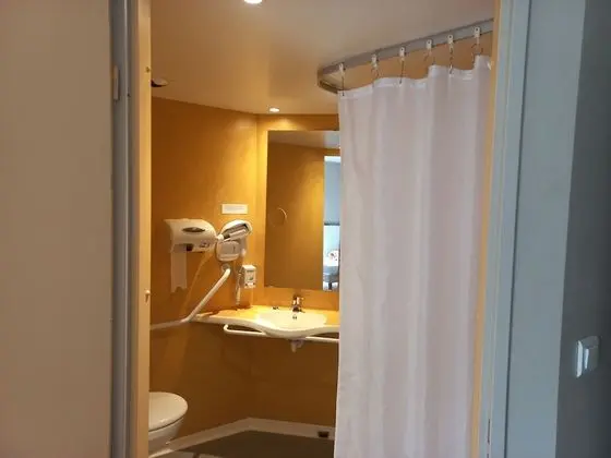 Comfort Dört Kişilik Oda, Engellilere Uygun, Havuz Kullanımı