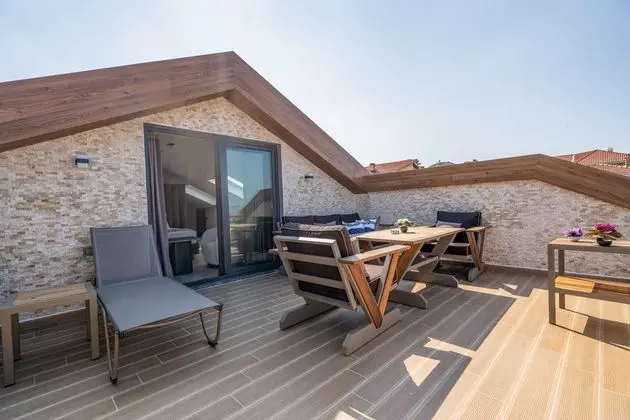 Teras Standard Oda Deniz Manzaralı