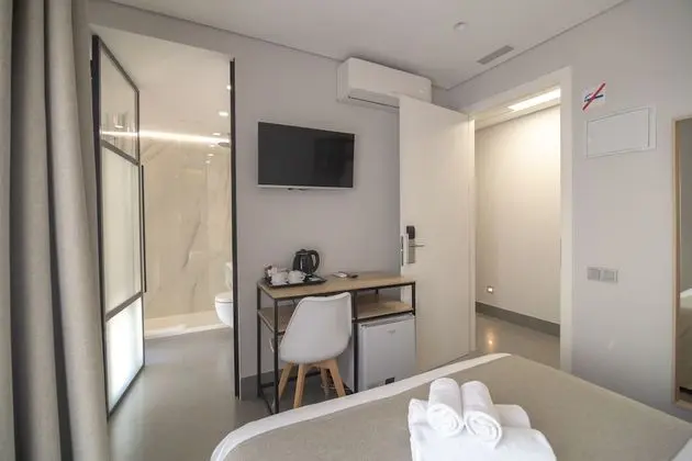 Superior Tek Büyük Yataklı Oda, Balkon, Şehir Manzaralı