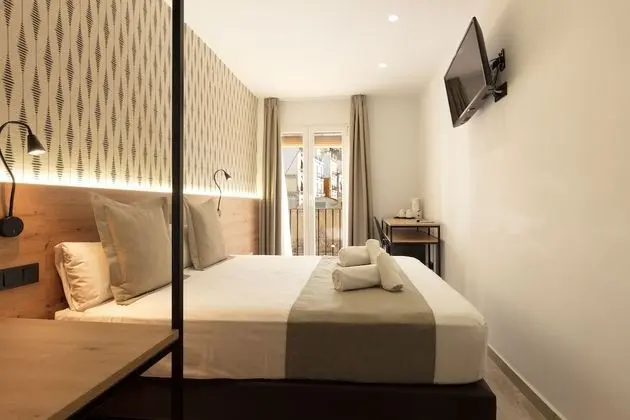 Superior Tek Büyük Yataklı Oda, Balkon, Şehir Manzaralı