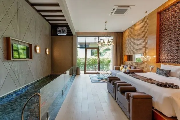 Pool Villa