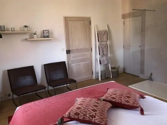 Tek Büyük Yataklı Oda (Avezan)