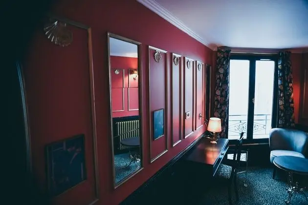 Deluxe Tek Büyük Yataklı Oda