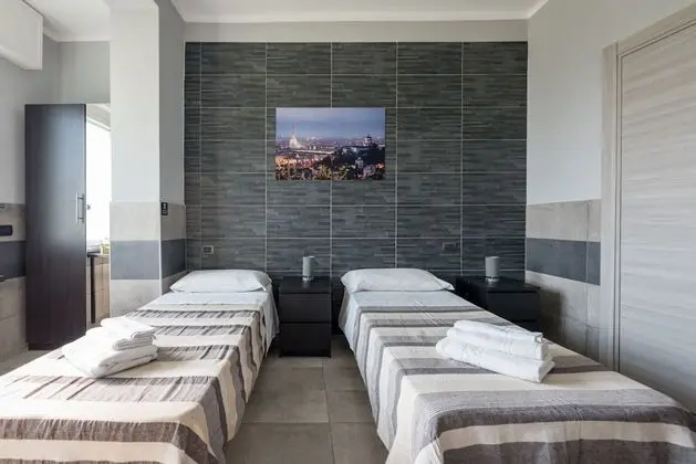 Tek Büyük veya İki Ayrı Yataklı Oda