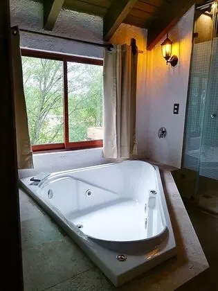 Romantic Kır Evi, 1 Yatak Odası, Sıcak Su Havuzu, Dağ Manzaralı