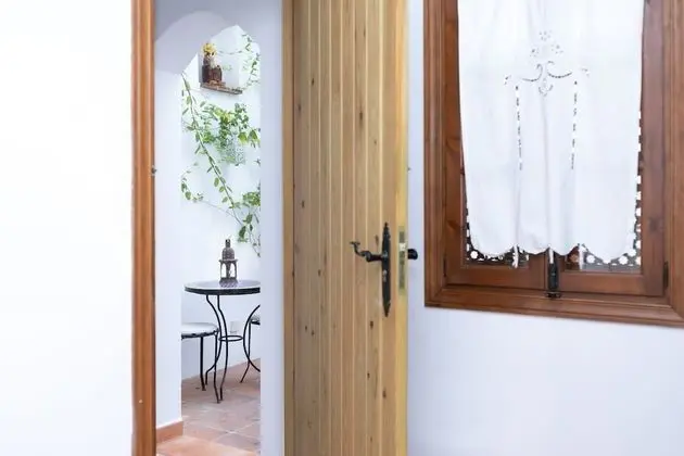 Standard Tek Kişilik Oda, Banyolu/Duşlu, Avlu Manzaralı (HAB. 7)