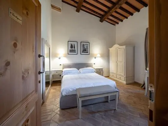 Classic Tek Büyük Yataklı Oda