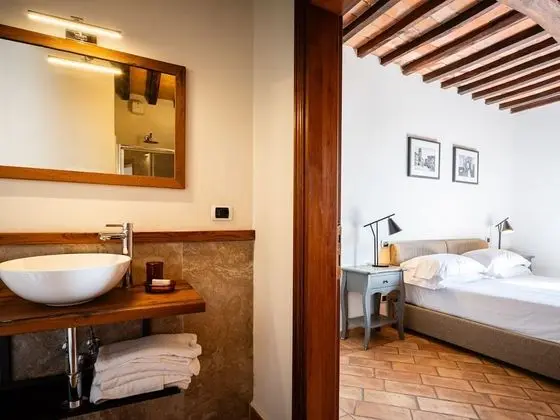 Classic Tek Büyük Yataklı Oda