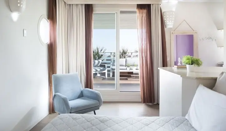 Superior Tek Büyük Yataklı Oda, Teras, Denize Bakan