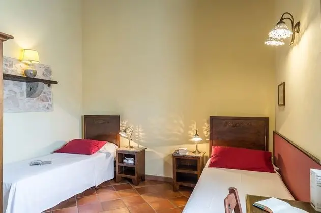 Tek Büyük veya İki Ayrı Yataklı Oda