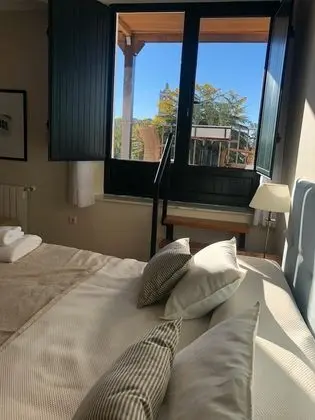 Tek Büyük Yataklı Oda, Balkon