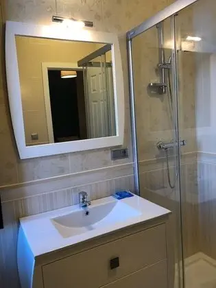 Tek Büyük Yataklı Oda, Balkon